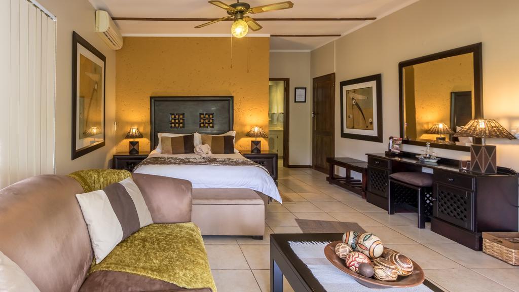 Joern'S Gaestehaus Mbombela Стая снимка