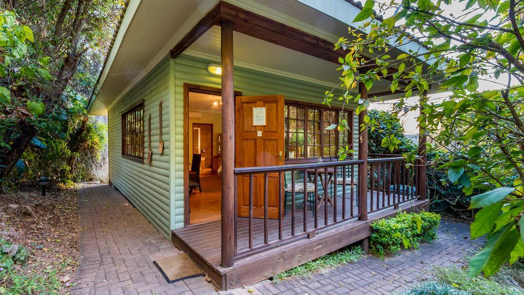 Joern'S Gaestehaus Mbombela Стая снимка