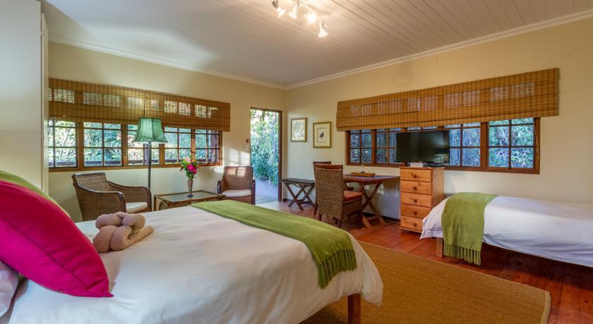 Joern'S Gaestehaus Mbombela Стая снимка