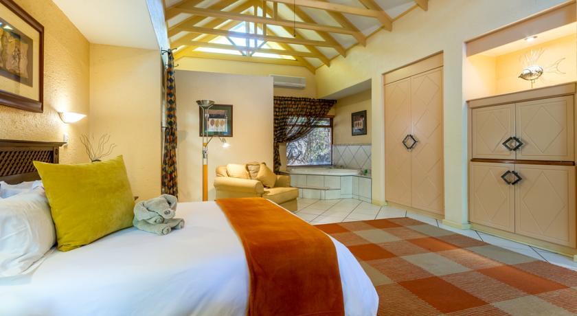 Joern'S Gaestehaus Mbombela Стая снимка